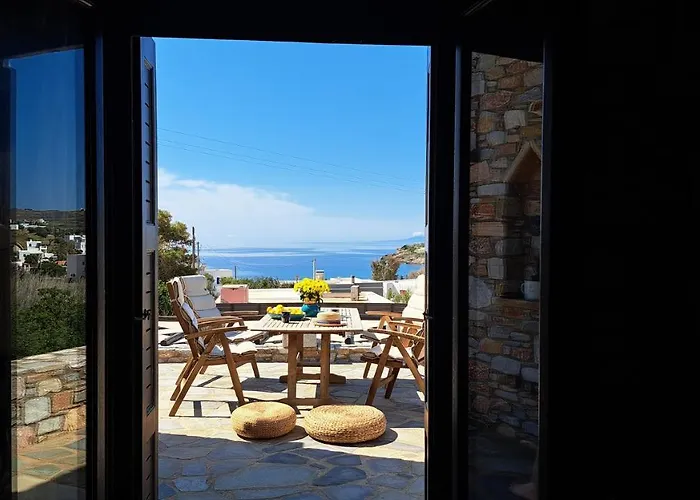 Villa Camellia Liaropá